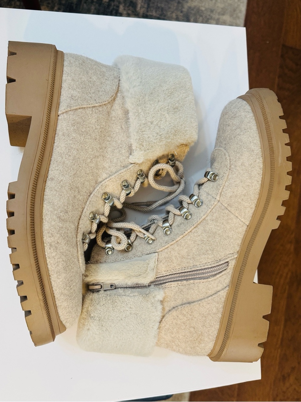 Cozy Women's Tan Faux-Shearling Hiker Boot